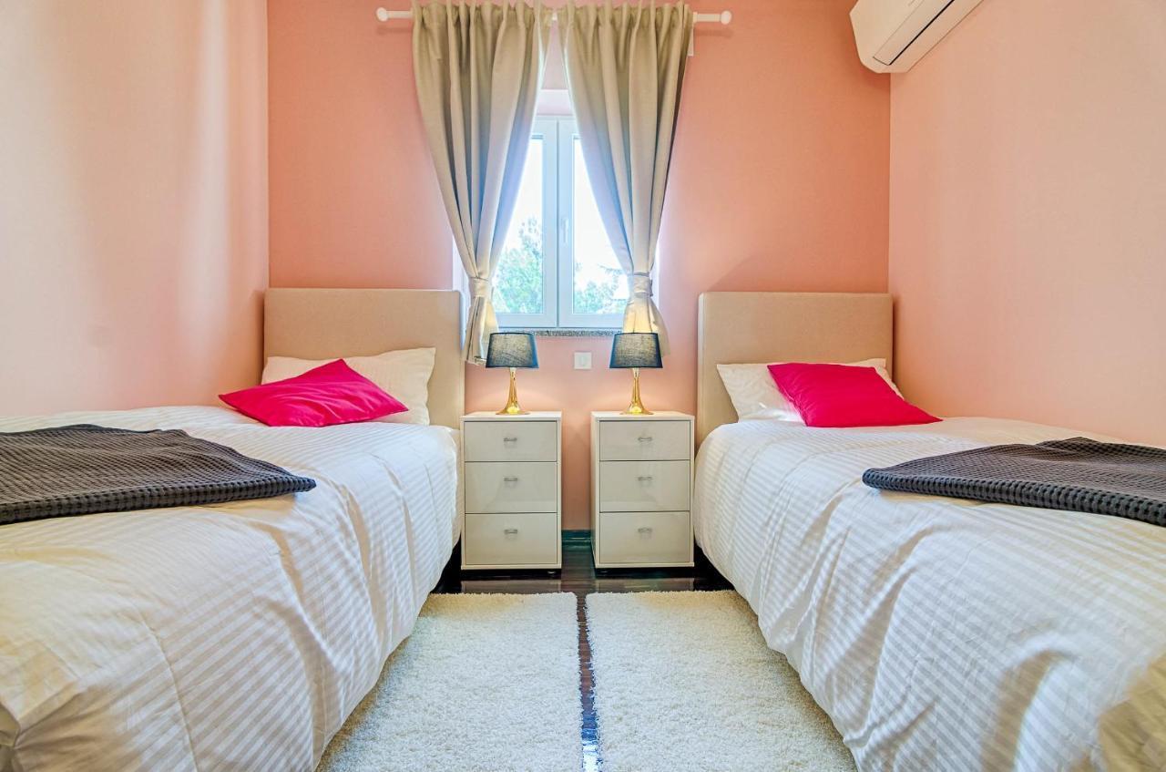 פאז'אנה Family-Villa Captains House, Schoener Grosser Pool Und Riesiger Garten מראה חיצוני תמונה
